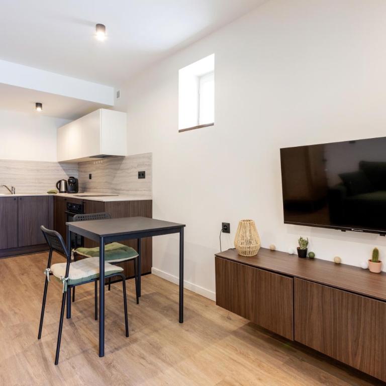 Villa Charles Péguy - Studios & Apparts - Jardin - Climatision - Studio Supérieur - 10
