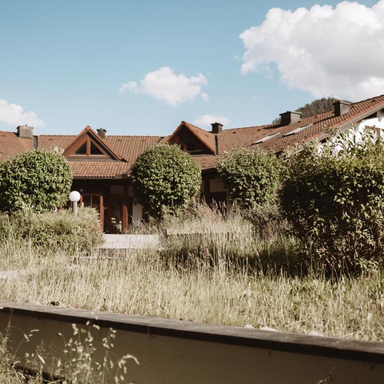 ALPEN STUDIO - moderne Ferienwohnung mit Bergblick & Südterrasse in Bad Hindelang - Apartment mit 1 Schlafzimmer - 35