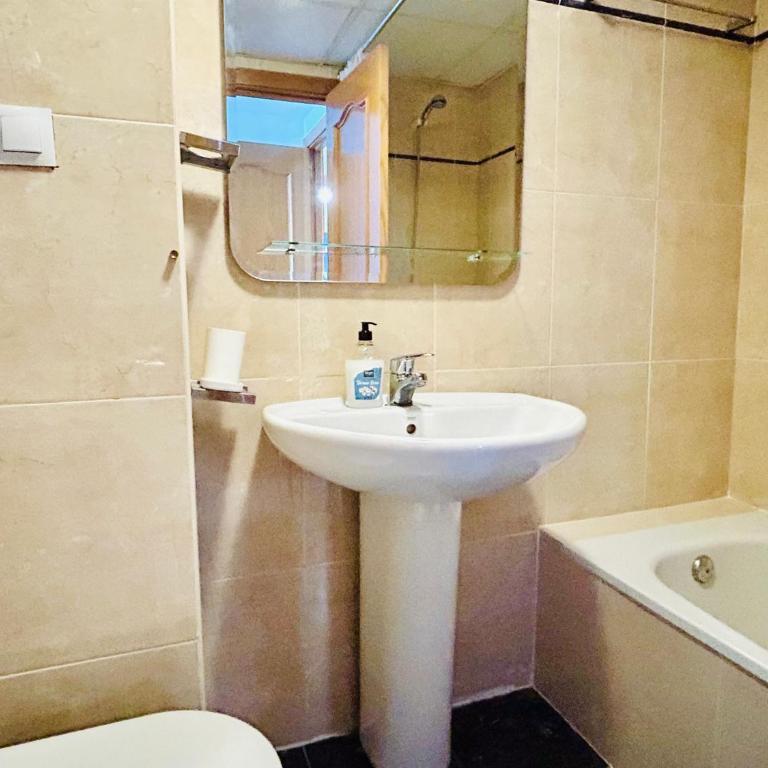 Seaviews Carvajal - Two-Bedroom Apartment - 5