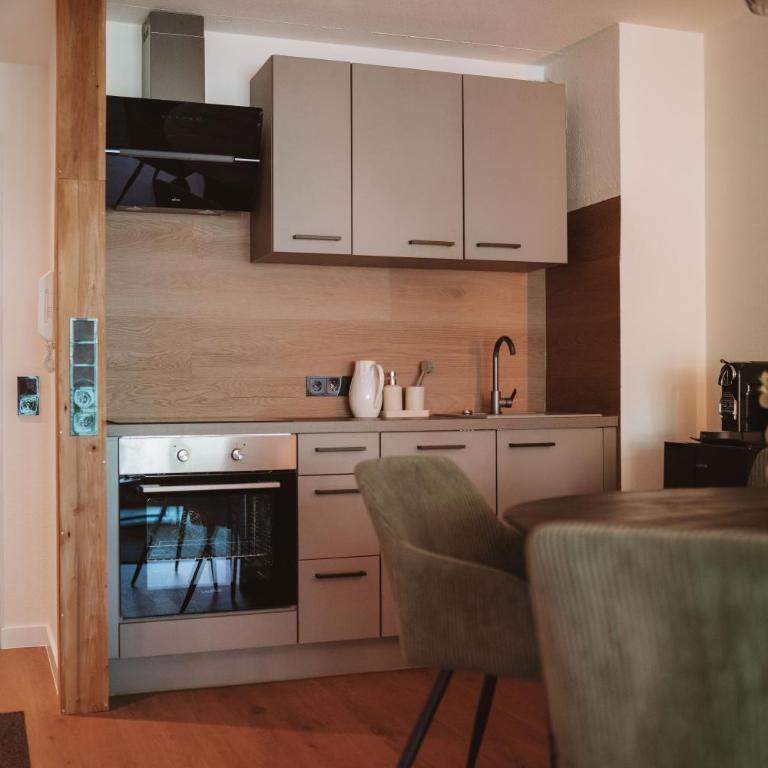 ALPEN STUDIO - moderne Ferienwohnung mit Bergblick & Südterrasse in Bad Hindelang - Apartment mit 1 Schlafzimmer - 6