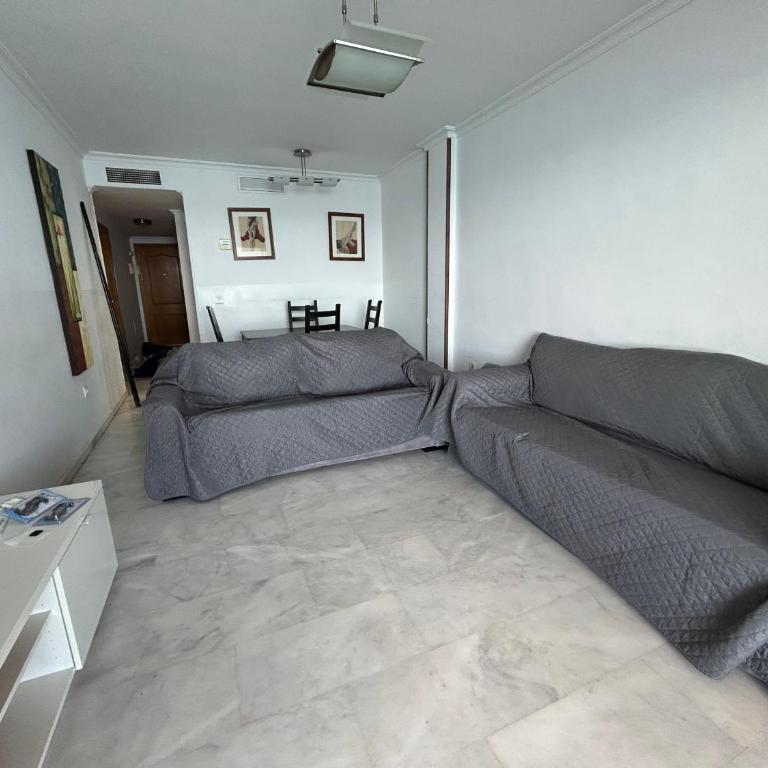 Seaviews Carvajal - Two-Bedroom Apartment - 11