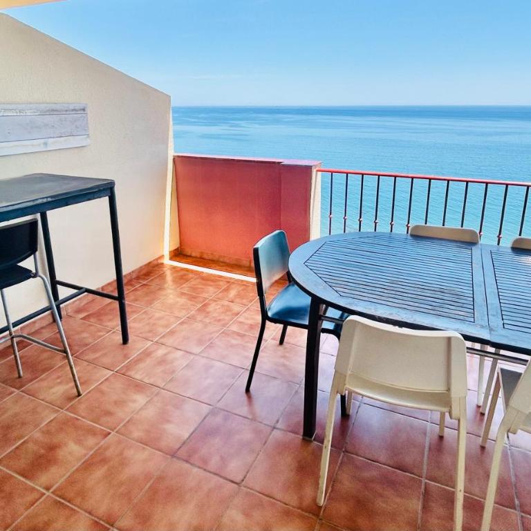 Seaviews Carvajal - Two-Bedroom Apartment - 15