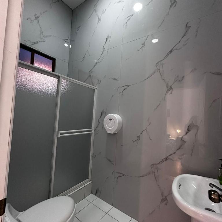 Hostal Café Tiana - Deluxe Double Room - 2