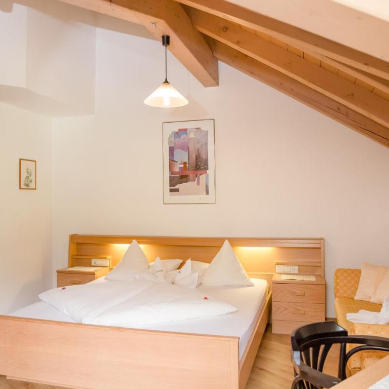 Alpine Life Hotel Anabel - Doppelzimmer mit Bergblick - 2