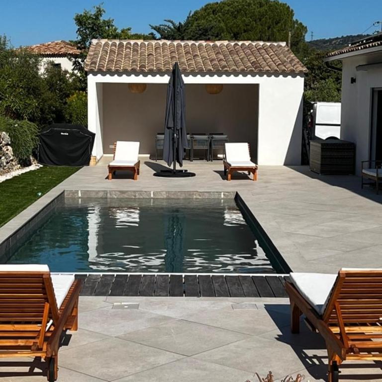 Exceptional Villa with Pool in Peymeinade - Villa 3 Chambres - 9