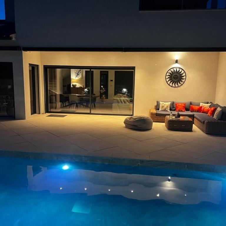 Exceptional Villa with Pool in Peymeinade - Villa 3 Chambres - 23