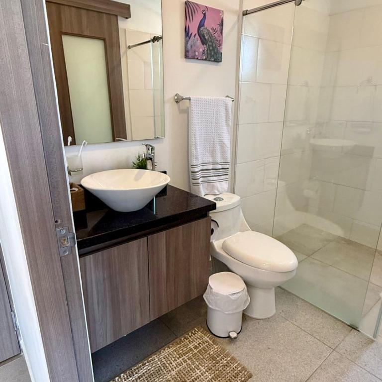 Apartamento en Rodadero, elegante y amplio a una cuadra del mar - Apartamento de 2 dormitorios - 17