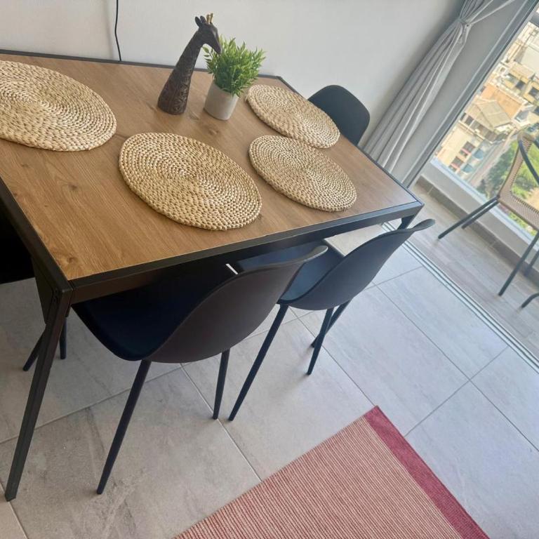 Apartamento en Rodadero, elegante y amplio a una cuadra del mar - Apartamento de 2 dormitorios - 48