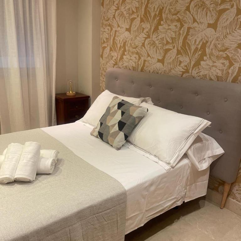 Pacific BeachFront Málaga - Two-Bedroom Apartment - 17