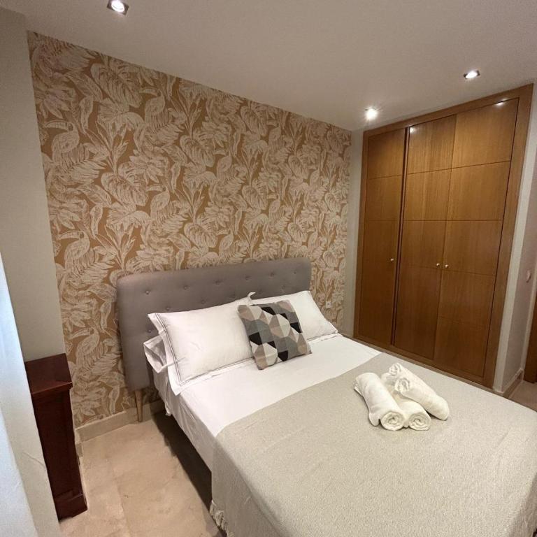 Pacific BeachFront Málaga - Two-Bedroom Apartment - 39