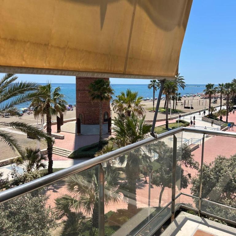 Pacific BeachFront Málaga - Two-Bedroom Apartment - 45