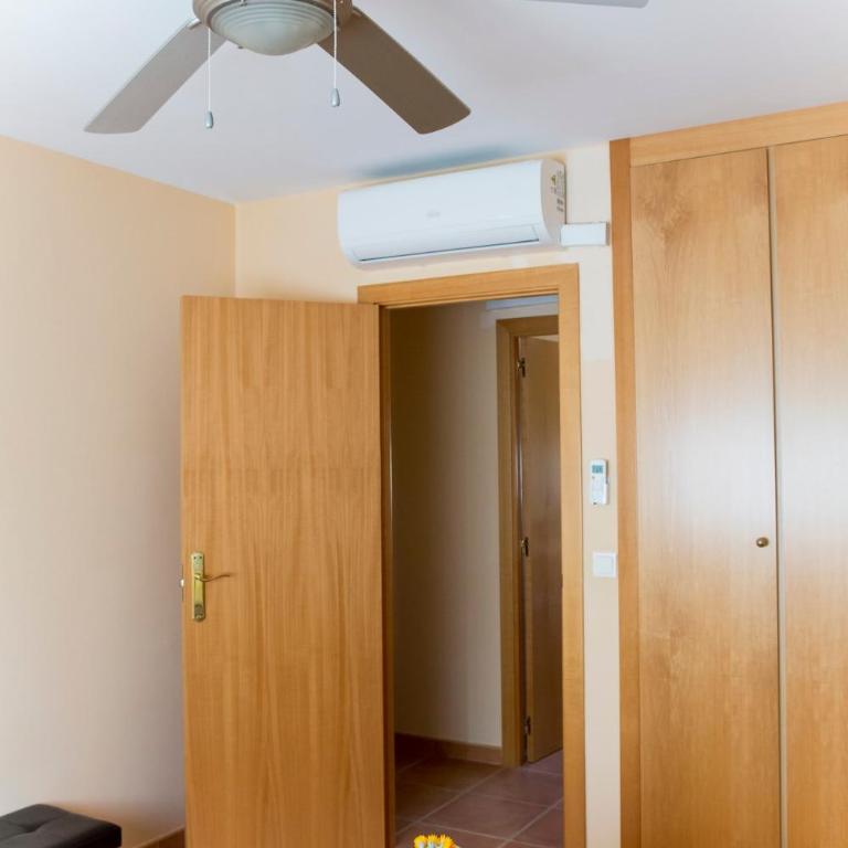 Adosado con piscina y pádel en Novaoropesa, 47 - Villa de 2 dormitorios - 10