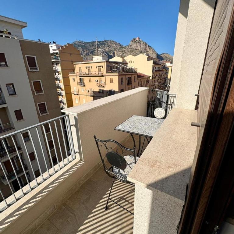 La Marmora Liberty Rooms - Camera Tripla con Bagno in Comune - 6