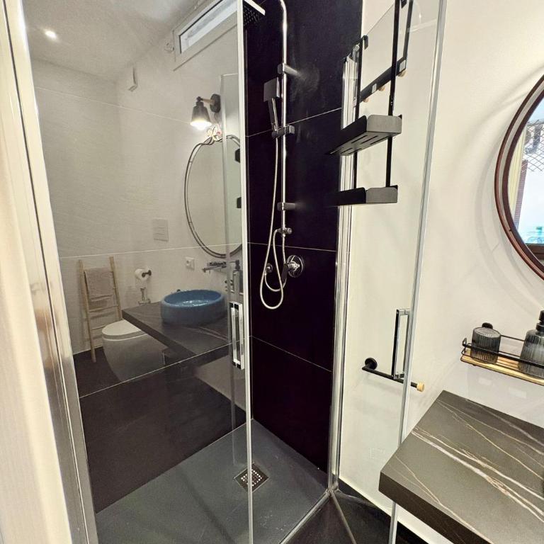 La Marmora Liberty Rooms - Camera Tripla con Bagno Privato Esterno - 2