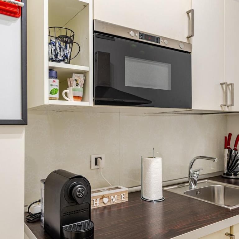 Urban Oasis Suite Design & Comfort in Ponti Romani - Appartamento con 1 Camera da Letto - 14