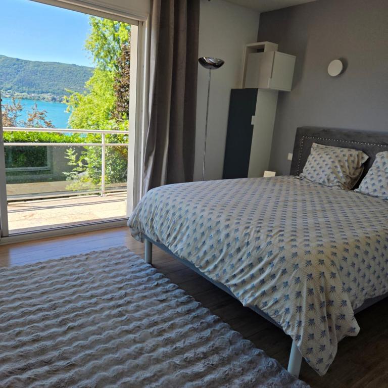 Sunshine Villa in front of Annecy Lake - Villa - Côté Plage - 13