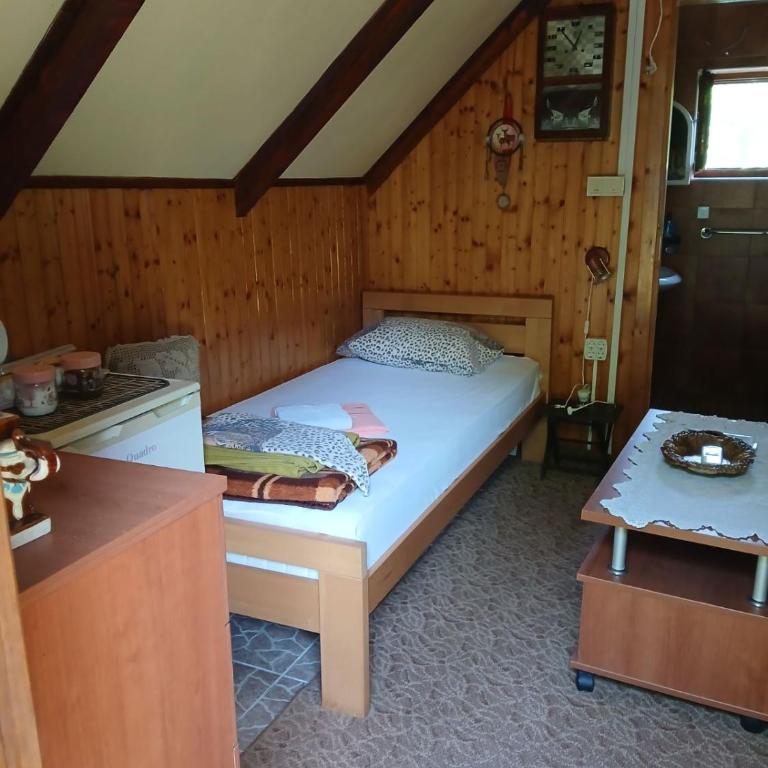 Hidden Nest For Two - One-Bedroom Chalet - 4