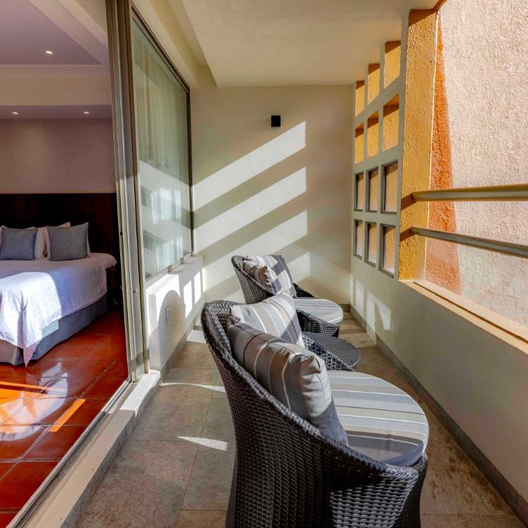 Club Regina Puerto Vallarta - Two-Bedroom Deluxe King Suite with Balcony, Jacuzzi and Lagoon View - 5
