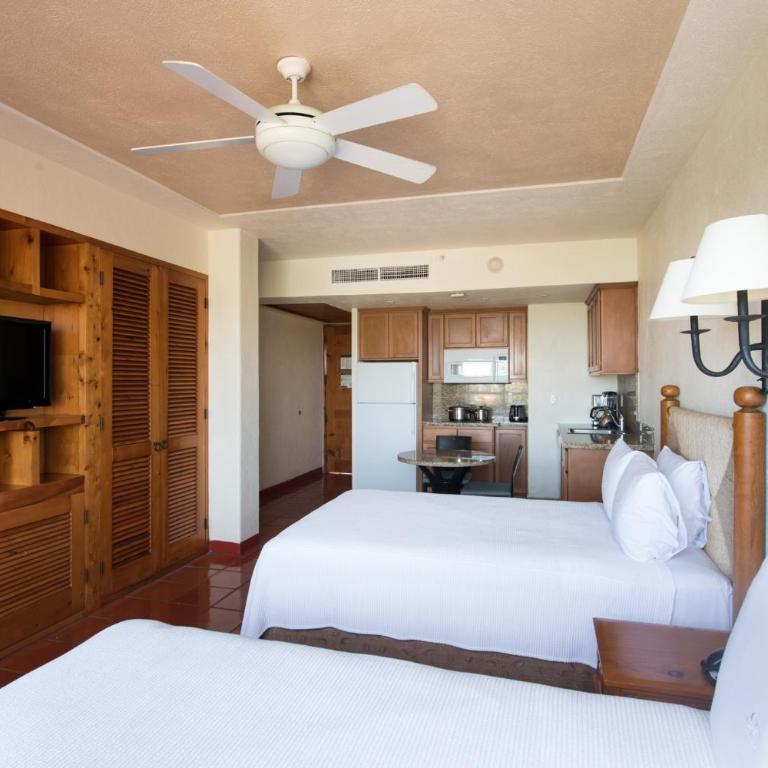Club Regina Puerto Vallarta - Studio with Two Double Beds - 4