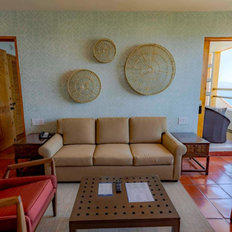 Club Regina Puerto Vallarta - One-Bedroom King Suite with Jacuzzi and Ocean View Balcony - 5