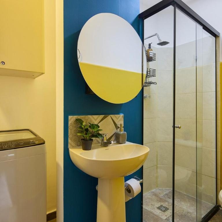 Elegant 2 Bedroom Escape with Jacuzzi & City Vibes - Apartamento de 3 dormitorios - 12