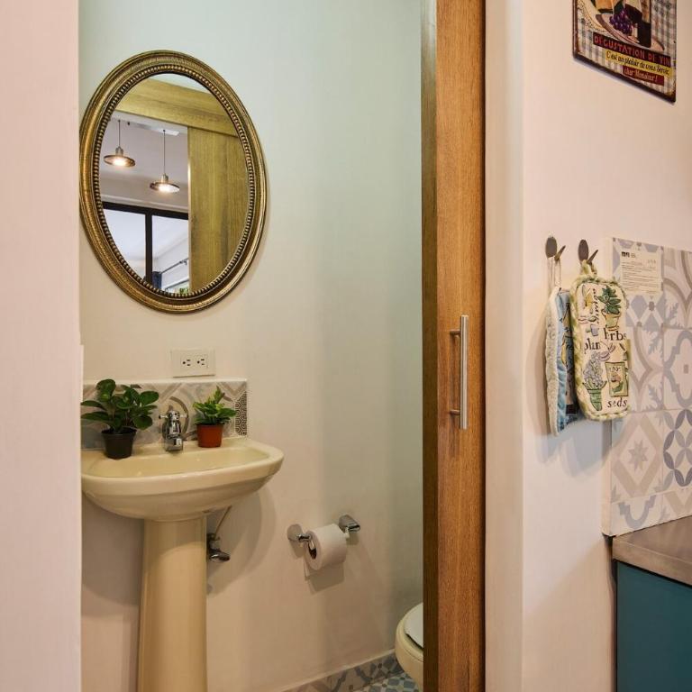 Elegant 2 Bedroom Escape with Jacuzzi & City Vibes - Apartamento de 3 dormitorios - 29
