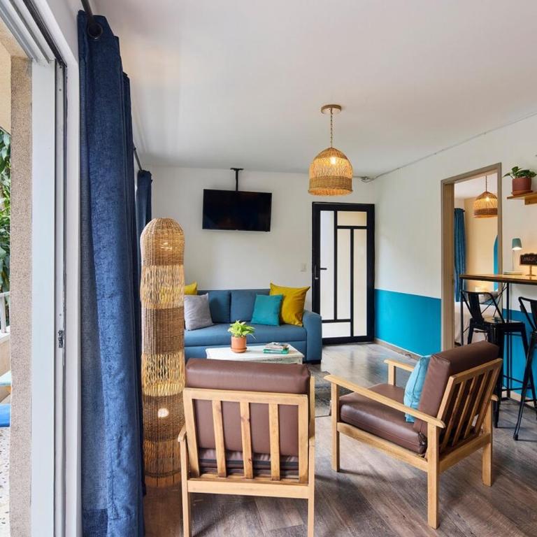 Elegant 2 Bedroom Escape with Jacuzzi & City Vibes - Apartamento de 3 dormitorios - 32