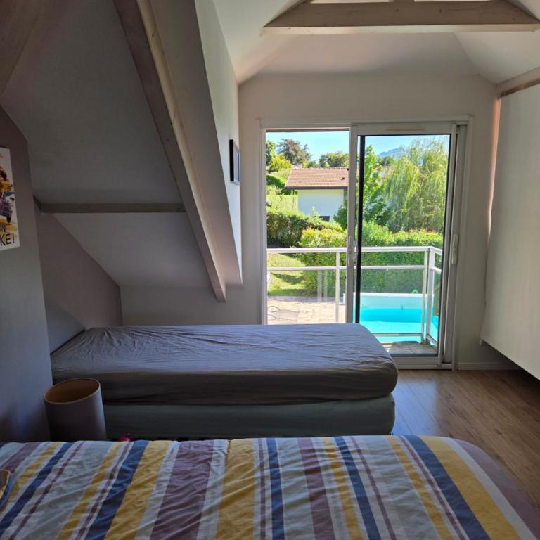 Sunshine Villa in front of Annecy Lake - Villa - Côté Plage - 19