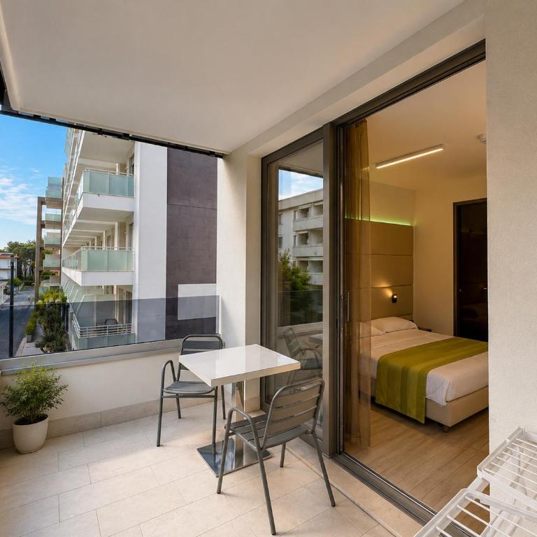 HOTEL VENICE BEACH HVB 34 Lifestyle 4 Superior - Junior Suite con Terrazza e Vista sulla Città - 1
