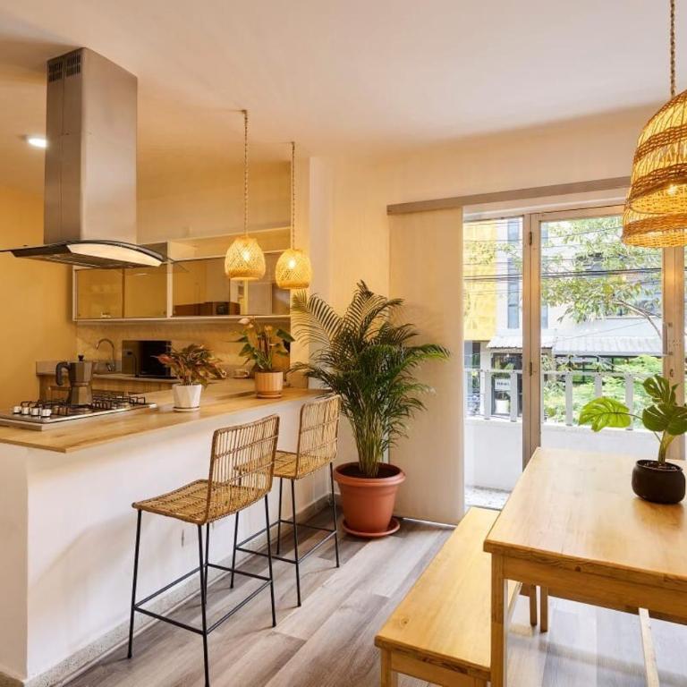 Manila 3 bedrooms 2 bathrooms Huge Balcony - Apartamento - 25