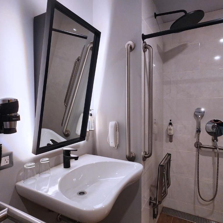 ibis styles Lima San Isidro - Habitación Estándar adaptada para personas con movilidad reducida - 4