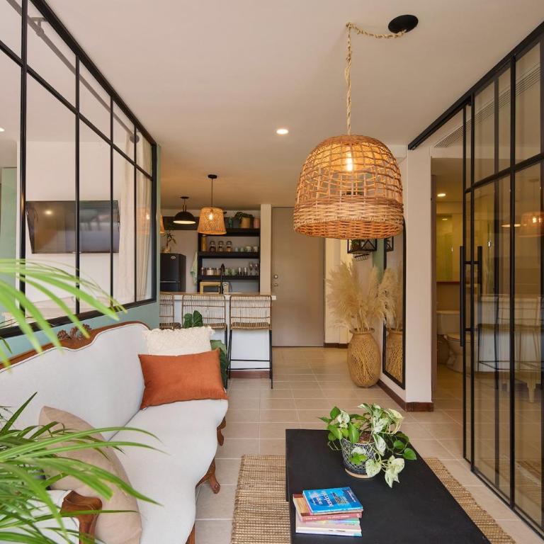 Rare 2BR 2BA Poblado Balconies Walk to Night Life - Apartamento de 2 dormitorios - 13