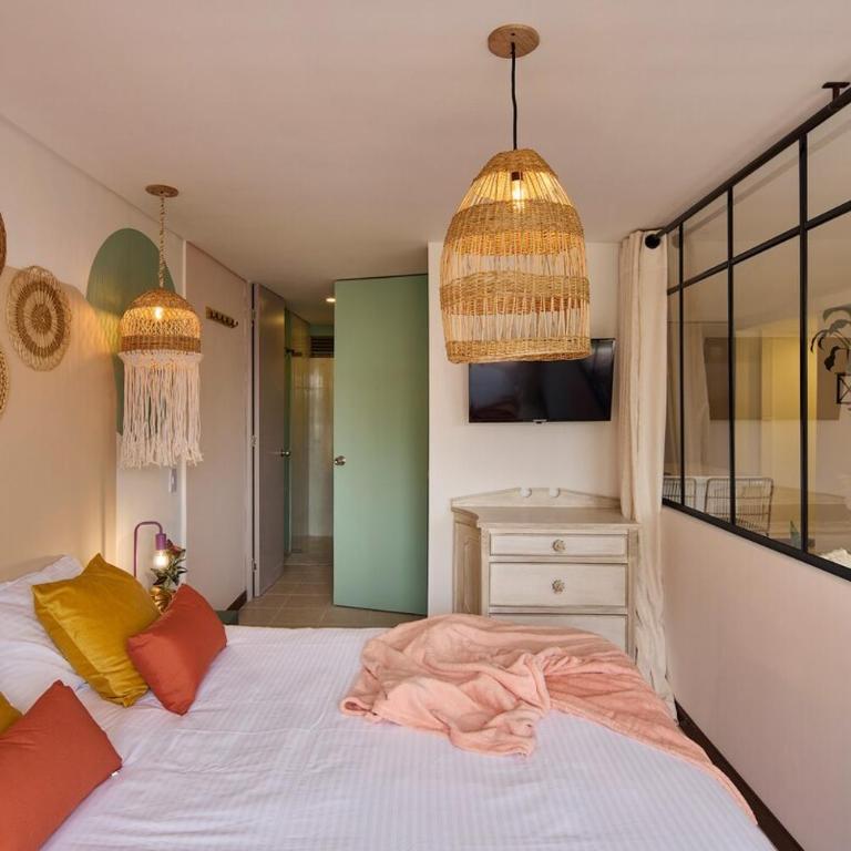 Rare 2BR 2BA Poblado Balconies Walk to Night Life - Apartamento de 2 dormitorios - 34