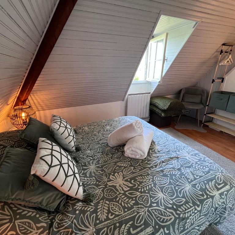 Spacieux appartement jardin, BBQ, vue sur mer, Trouville - Apartment - 4