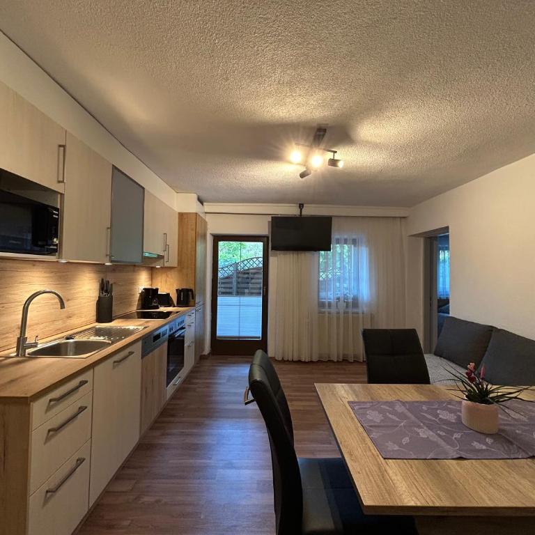 Haus Lila Stubaital - Apartment mit 2 Schlafzimmern und Terrasse - 4