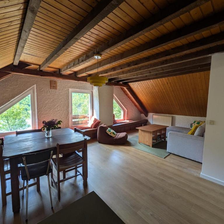 Appartement Cosy avec terrasse plein sud - Appartement 2 Chambres avec Vue sur la Montagne - 4