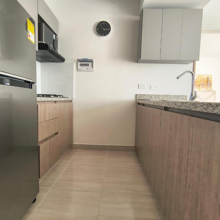 Serena del Mar Piscina, Balcón y Parqueadero - Two-Bedroom Apartment - 7