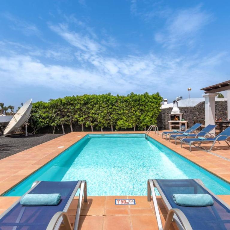 Villa Flamingo by Villa Plus - Villa - 16