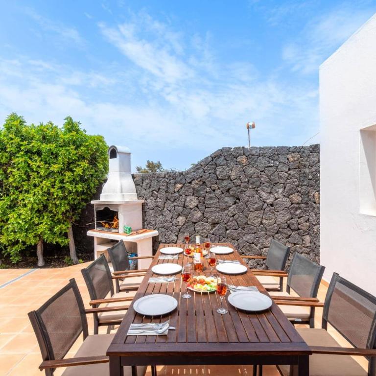 Villa Flamingo by Villa Plus - Villa - 17