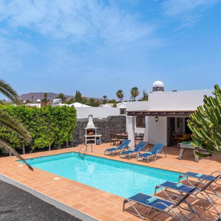 Villa Flamingo by Villa Plus - Villa - 21