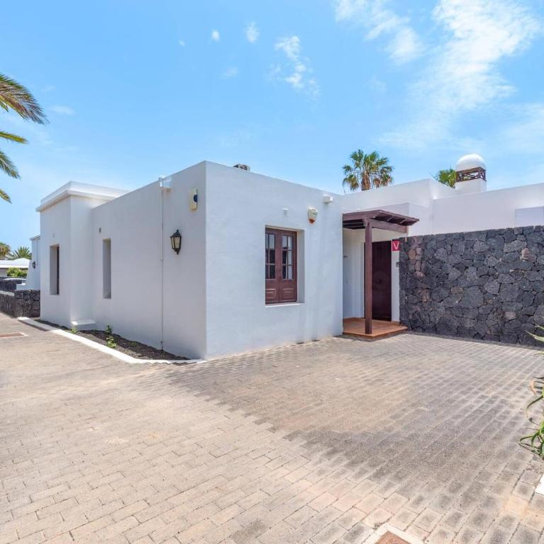 Villa Flamingo by Villa Plus - Villa - 22