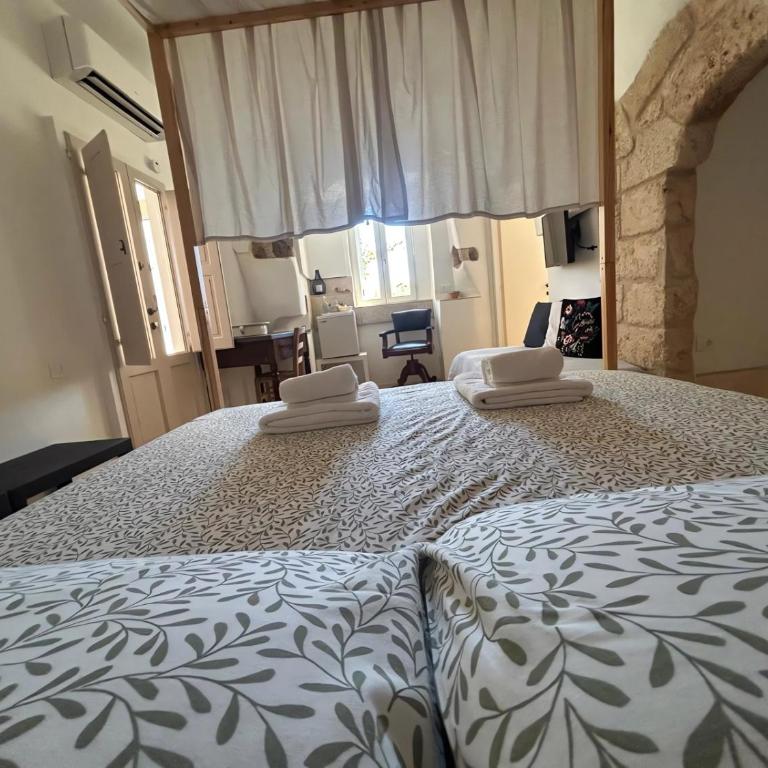 Masseria Pelosella B&B - Camera Tripla Comfort con Doccia - 11