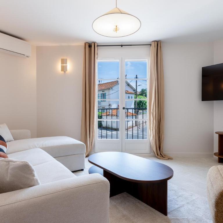 Appartement avec Parking place des lices - Apartamento de 2 dormitorios - 5