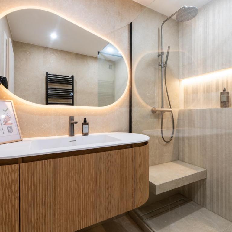 Appartement avec Parking place des lices - Apartamento de 2 dormitorios - 10