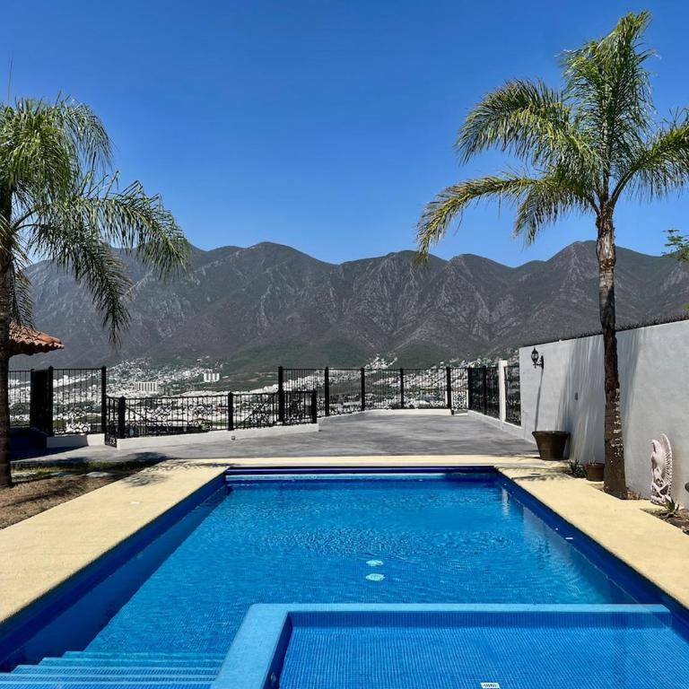 Casa Las Yucas - Pool - Sleeps 12- Garage - Villa with Private Pool - 1