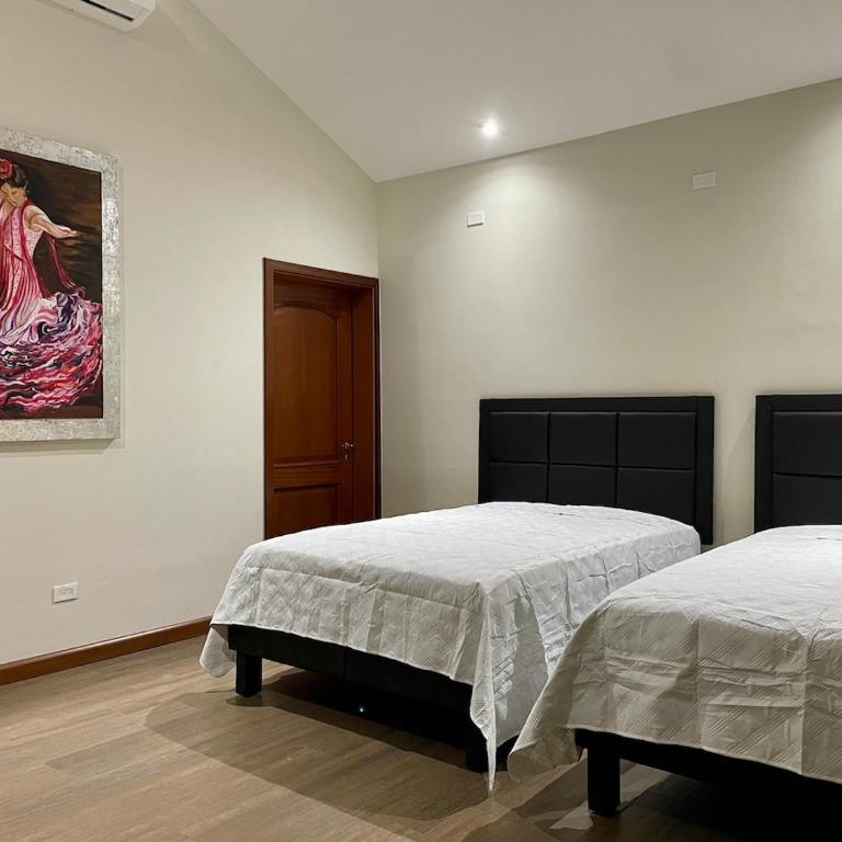 Casa Las Yucas - Pool - Sleeps 12- Garage - Villa with Private Pool - 6
