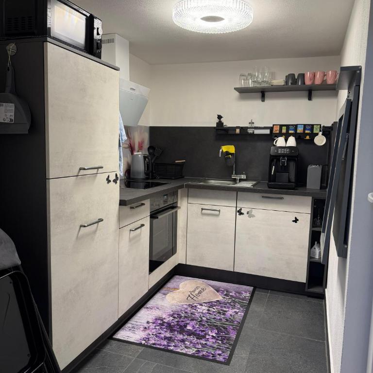 Schöne&Moderne&Zentrale Ferienwohnung Nähe A96 - Apartment mit 2 Schlafzimmern - 9
