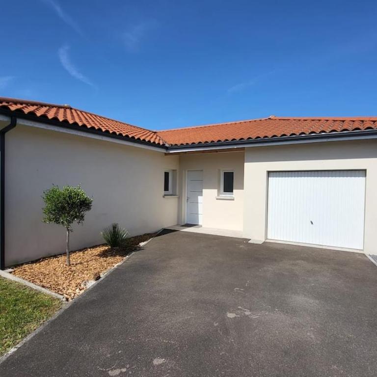 La Maison de la Côte, entre Lacs et Océan - Three-Bedroom Home - 29