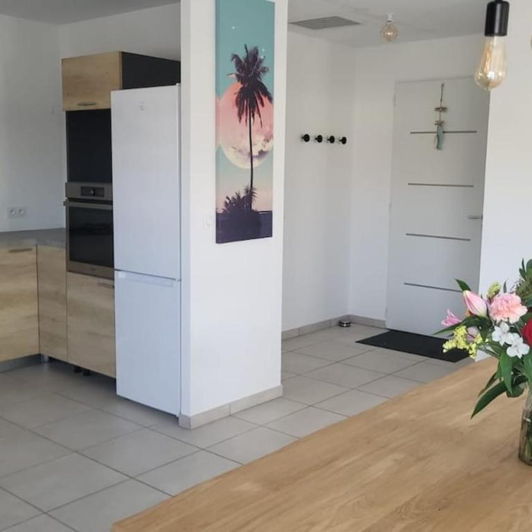 La Maison de la Côte, entre Lacs et Océan - Three-Bedroom Home - 9