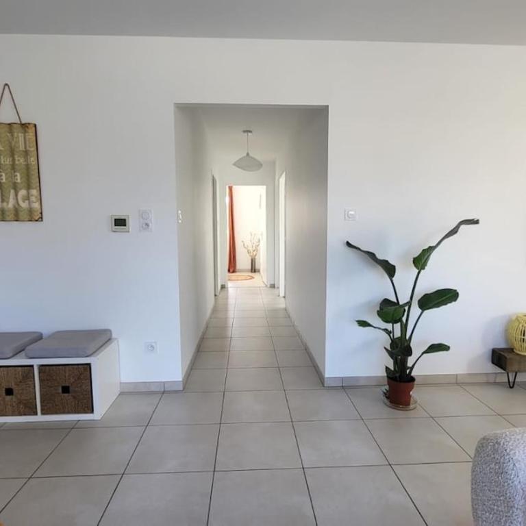 La Maison de la Côte, entre Lacs et Océan - Three-Bedroom Home - 8